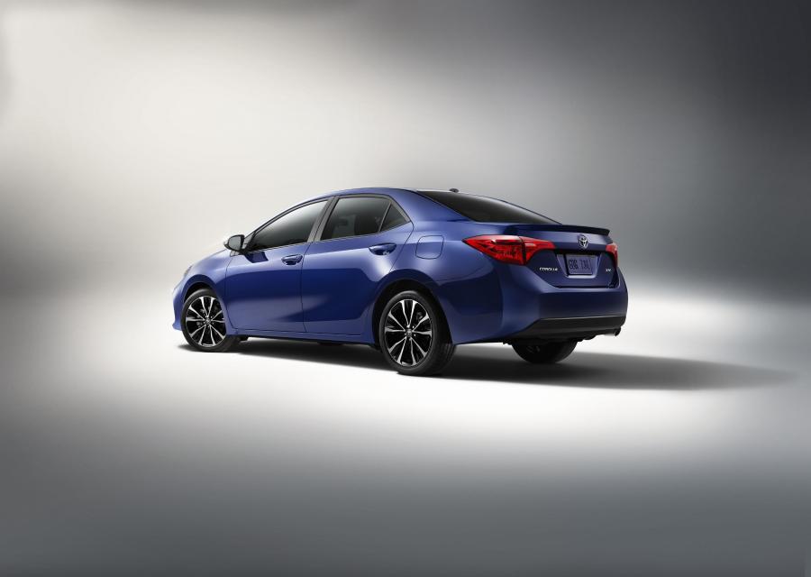  Toyota Corolla XSE 2016 года  (фото 19 из 20)